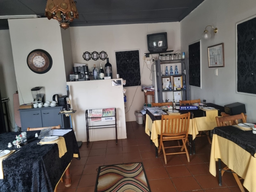 12 Bedroom Property for Sale in Universitas Free State